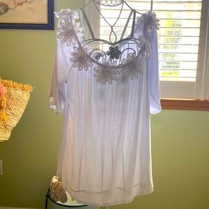 Kate & Mallory Daisy Floral Tunic